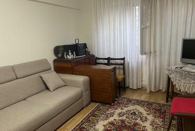 Alexandru cel Bun - Rond 28 , 2 camere decomandat, geam la baie - 2