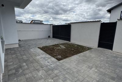 Duplex cu 4 camere cu Canalizare în Albert - 2