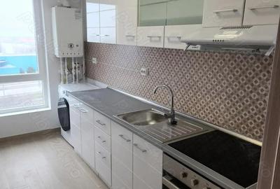 Apartament cu 2 camere decomandat în Uverturii - 3