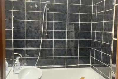 Apartament cu 3 camere decomandat în Siret - 6