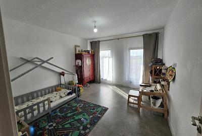 Casă cu 4 camere cu Teren 501 Mp în Tărlungeni - 2