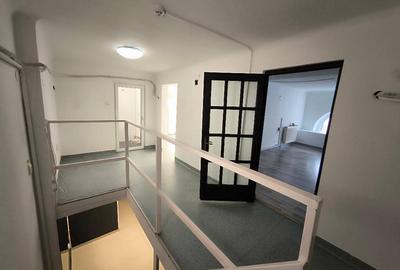 Spațiu comercial, de 92 mp, în Central