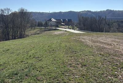 Teren de 2000 mp, în Ponoarele - 3