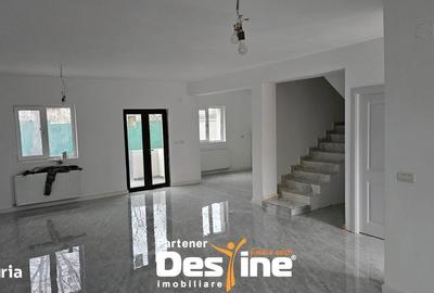 Casă cu 4 camere cu Teren 200 Mp în Central
