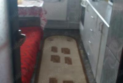 Apartament cu 2 camere decomandat în Micro 20