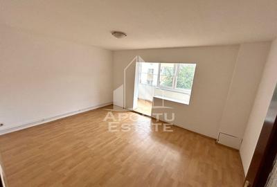 Apartament cu o camera in zona Soarelui - 1