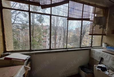 Apartament 2 camere, decomandat, etaj 1 Deva, Str. Jiului - 1