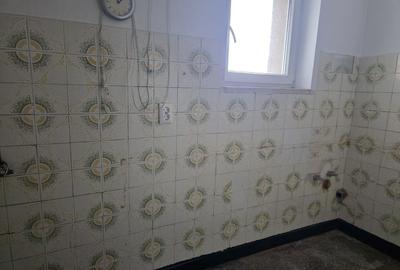 APARTAMENT BLOCUL DALLES, OCAZIE PENTRU ZONA DE INVESTITII SI REZIDENTIAL - 2