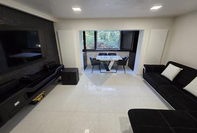 Apartament cu 3 camere etajul 1, zona Poienita - 2