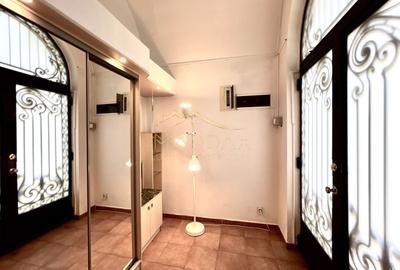 Apartament cu 6 camere decomandat, mobilat în Capitale - 40