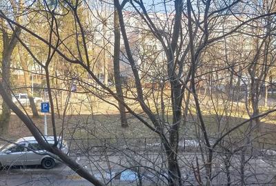 Apartament cu 3 camere semidecomandat în Pajura - 3