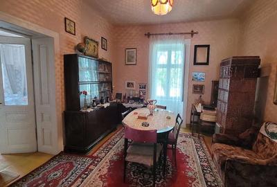 Casă cu 3 camere cu Teren 1434 Mp în Satchinez - 1