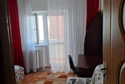 Apartament cu 2 camere, 53 mp, decomandat, etaj intermediar, zona Golden Tulip - 2