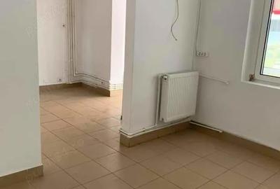 Apartament cu 4 camere decomandat în Central - 1