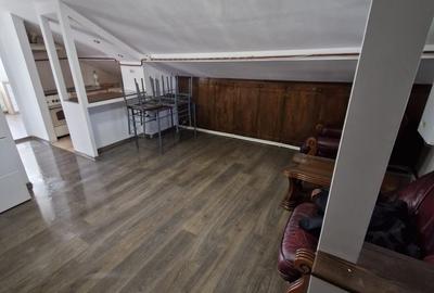 Apartament 3 camere in Catamarasti Deal