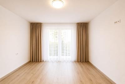 Apartament cu 2 camere semidecomandat în Tractorul - 8