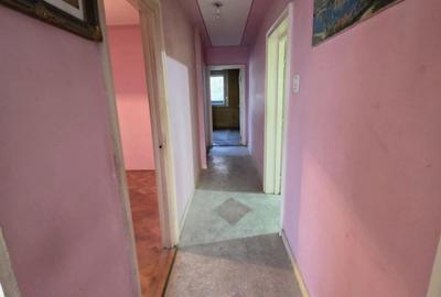 Apartament 4 camere de vanzare Zona Balcescu, vedere catre Biserica - 6