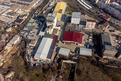 Platforma industriala 3552 mp hale beton si 9883 mp teren - 3