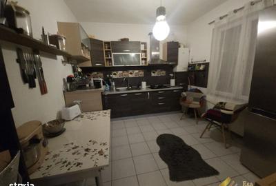 Casă cu 5 camere cu Teren 475 Mp în Săbăreni - 13