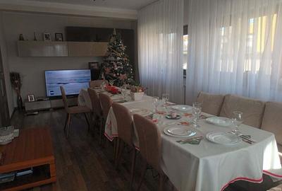 Casă cu 5 camere cu Teren 530 Mp în Central - 1