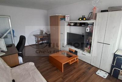 Apartament 2 camere decomandat - Tudor Neculai - 114.000 euro ! - 3