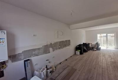 Casă cu 3 camere cu Teren 80 Mp în Moșnița Nouă - 2