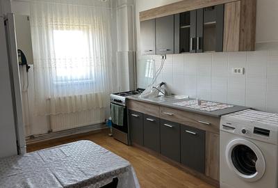 Apartament cu 2 camere decomandat în Energiei - 3