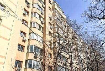 Apartament cu 4 camere semidecomandat, mobilat în Ștefan cel Mare - 15