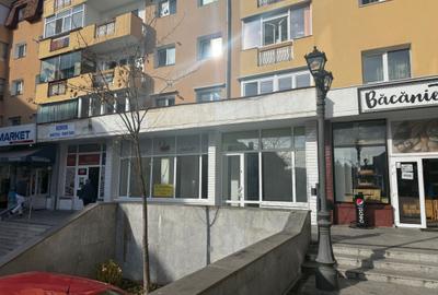 Spațiu comercial, de 140 mp, în Central - 7