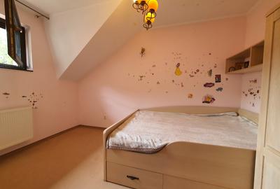 Apartament cu 3 camere decomandat, mobilat în Poiana Brașov - 7