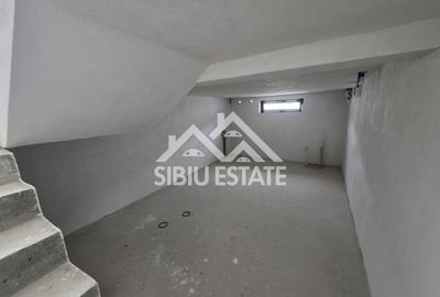 Casă individuală cu 5 camere cu Canalizare în Arhitecților - Calea Cisnădiei - 13