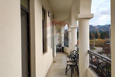 Proprietate specială, de 900 mp, în Central - 6