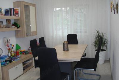 Apartament cu 4 camere decomandat în Lipovei - 18