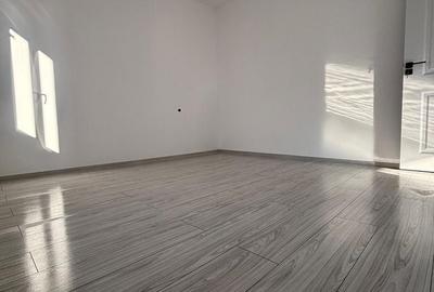 Casă cu 4 camere cu Teren 230 Mp în Central - 3
