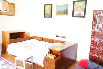 Casă cu 5 camere cu Teren 3463 Mp în Pilu - 2