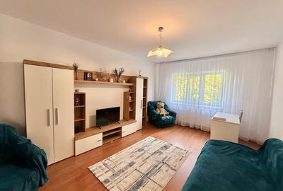 Apartament cu 2 camere decomandat, mobilat în Nicolina