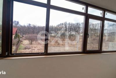 Apartament cu 3 camere decomandat în Smeura - 8