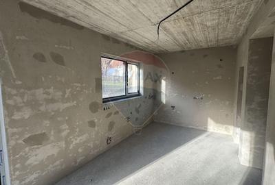 Casa noua de vanzare in zona Parcul Mare (Regina Maria)-semifinisata - 5