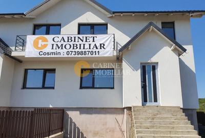 Duplex cu 4 camere cu Canalizare în Miroslava - 1