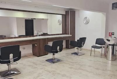 Inchirez frizerie salon infrumuse?are - 1