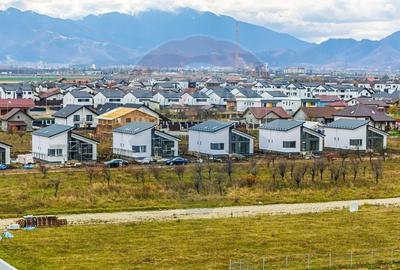 Casă individuală cu 5 camere cu Canalizare în Hărman - 1