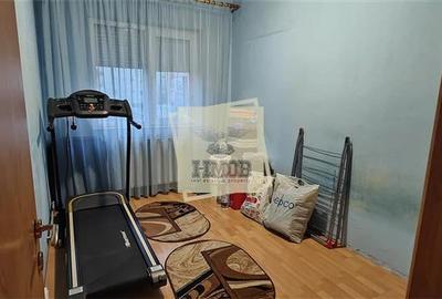 Apartament cu 3 camere decomandat în Vasile Aaron - 6