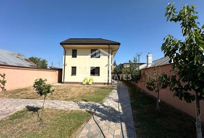 Casă individuală cu 5 camere cu Canalizare în Industriilor - 18