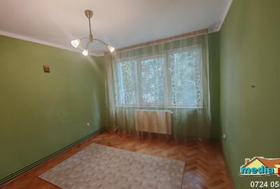 De vânzare apartament 3 camere – zona centrală - 7