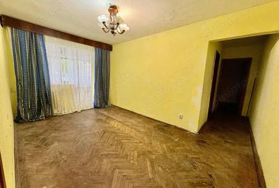 Apartament 3 camere | Parter | Ostroveni