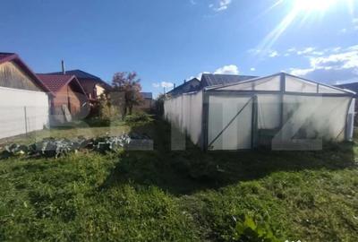 Casă cu 3 camere cu Teren 2338 Mp în Central - 2