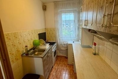 PODU ROS - PIATA NICOLINA - 2 CAMERE DECOMANDAT - ETAJ INTERMEDIAR - INVESTITIE! - 2