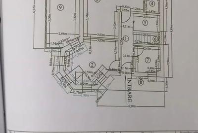 Casă cu 4 camere cu Teren 400 Mp în Central - 1