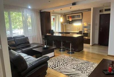 Apartament cu 3 camere semidecomandat în Progresul - 1