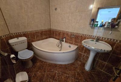 Casă cu 4 camere în Central - 3